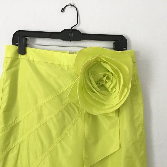 J. Crew 10 NWT Taffeta Rosette Pencil Skirt Lime - Picture 3 of 10